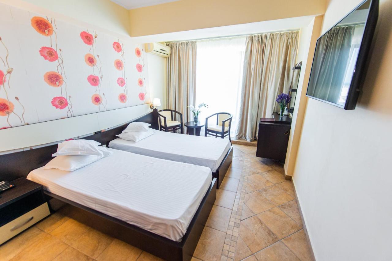 Hotel Prestige Mamaia Extérieur photo