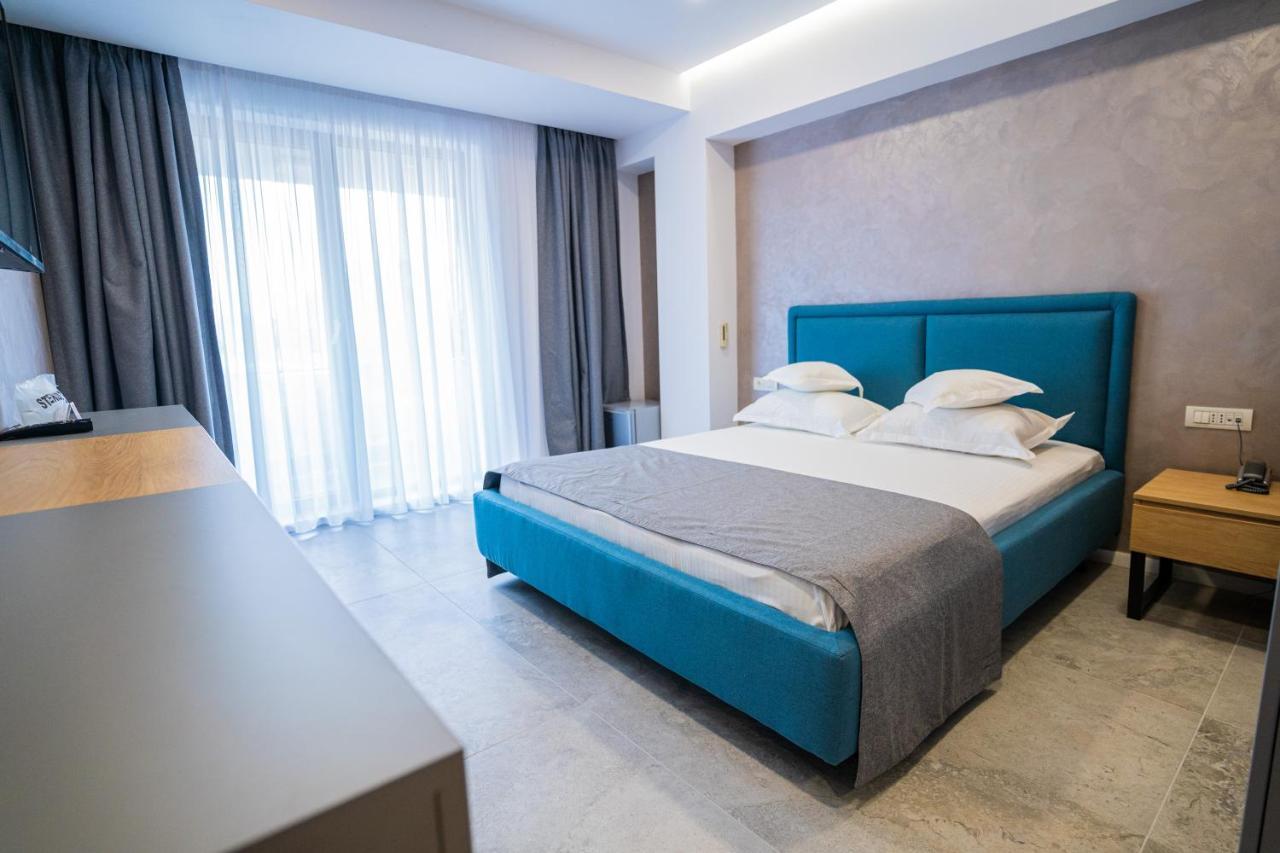 Hotel Prestige Mamaia Extérieur photo