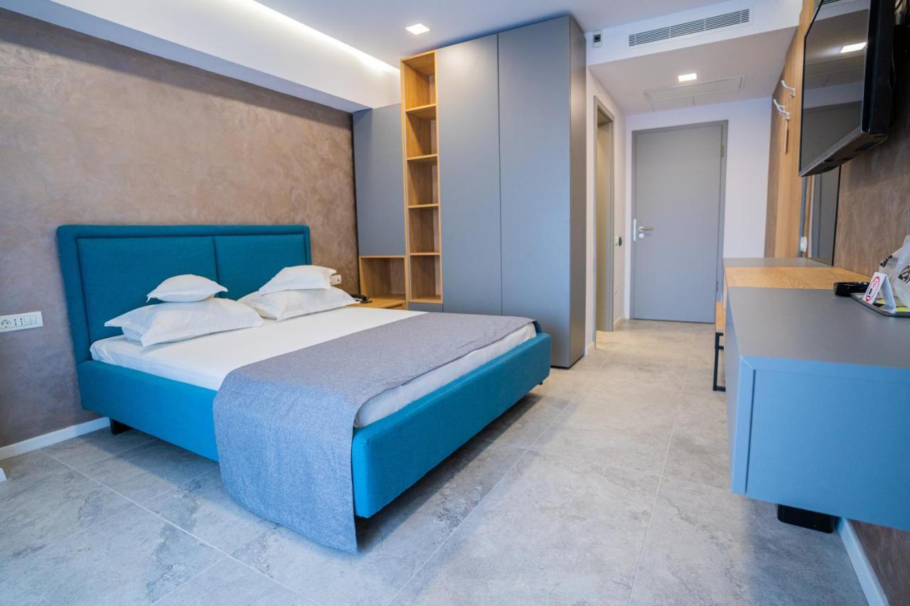 Hotel Prestige Mamaia Extérieur photo